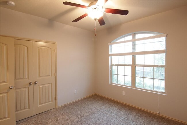 Building Photo - 20419 Newcastle Ridge Ln