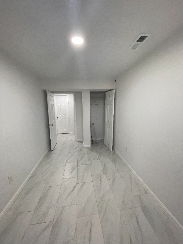 Building Photo - 10 Three Willows Ct