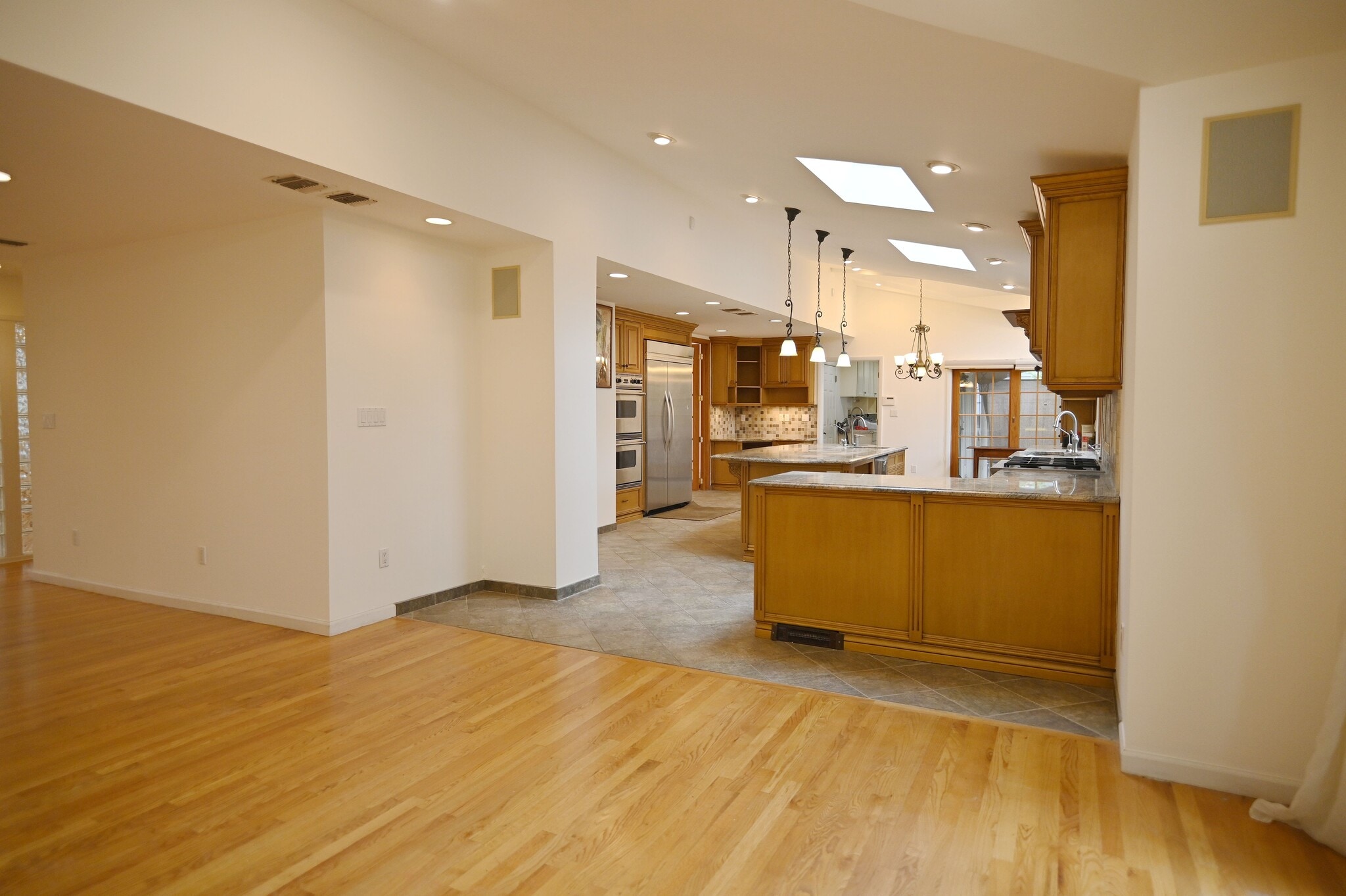 Building Photo - 1033 Harvard Pl