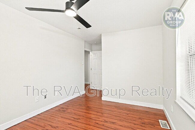 Building Photo - 3517 Briel St