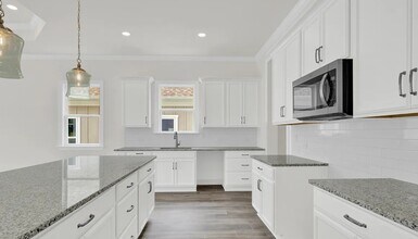 Building Photo - Lot 20