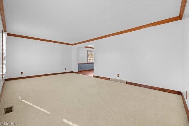 Building Photo - 13943 Walking Stick Way