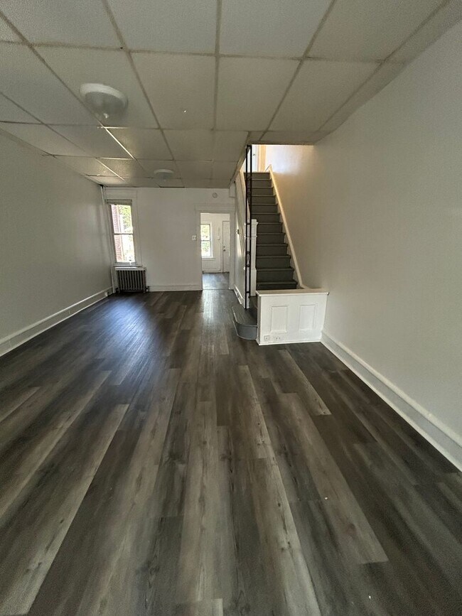 Building Photo - 1243 Dayton St