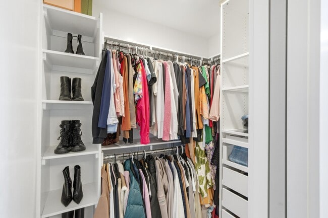 Building Photo - 1301 Haxby Ct