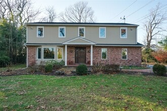 Building Photo - 1041 Glen Cove Ave