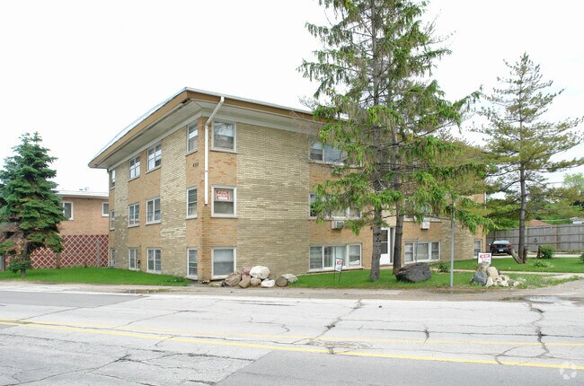 Building Photo - 4310 W North Ave