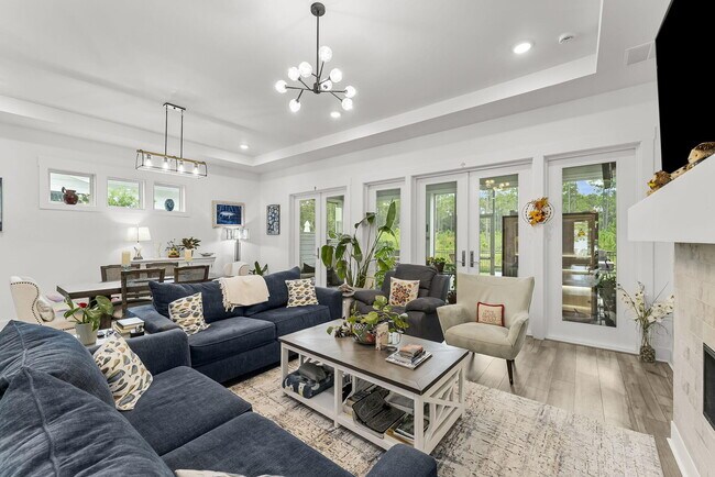 Building Photo - 119 Anastasia Cir