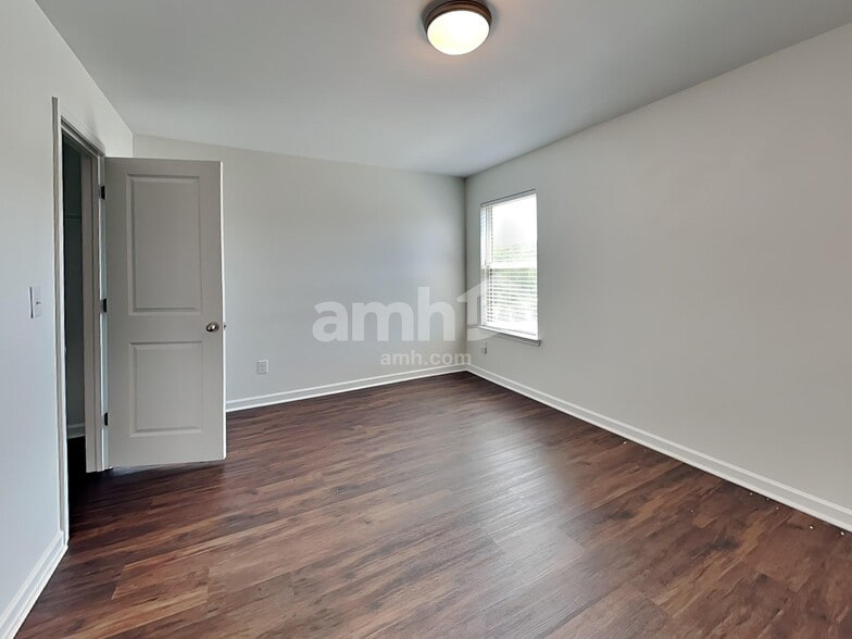 Building Photo - 321 Bowfin Trl