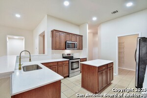 Building Photo - 13904 Bressani Way