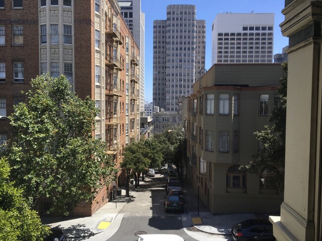 Building Photo - Step into a Piece of San Francisco History...