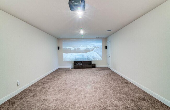 Building Photo - 15621 Cabrillo Way