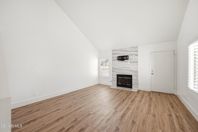 Building Photo - 238 Via Colinas