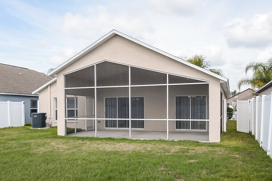 Building Photo - 34325 Smart Dr