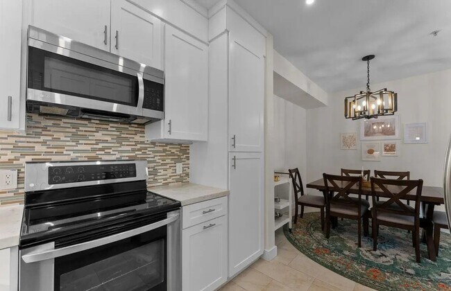 Building Photo - 18622 Caminito Cantilena