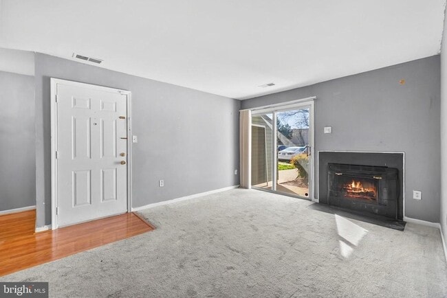 Building Photo - 8630 Beekman Pl