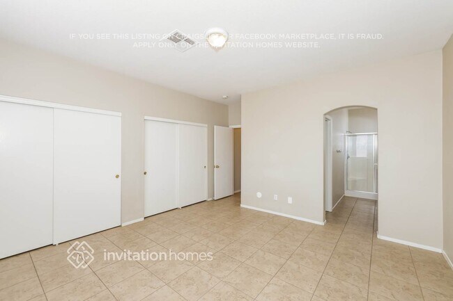 Building Photo - 534 Startop St