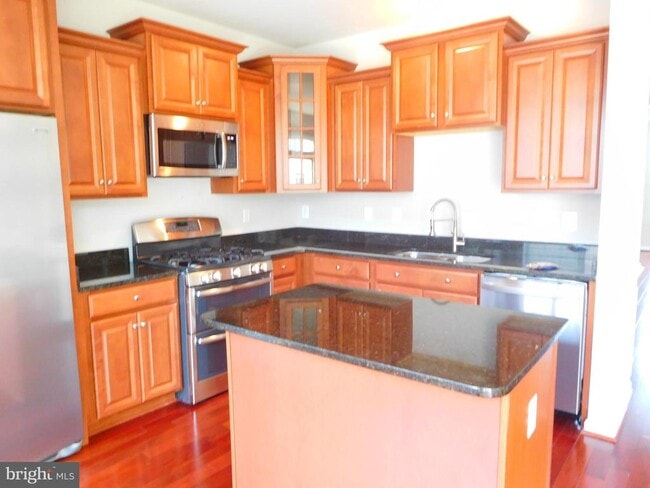 Building Photo - 9828 Smithview Pl