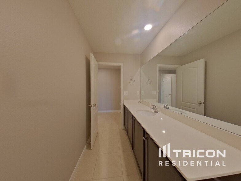 Building Photo - 1147 Moyle Way