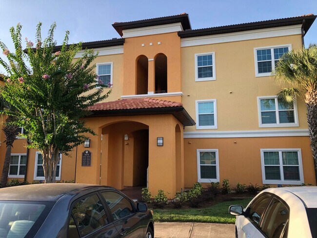 Building Photo - APARTMENT FOR RENT IN THE BEST AREA OF ORLANDO