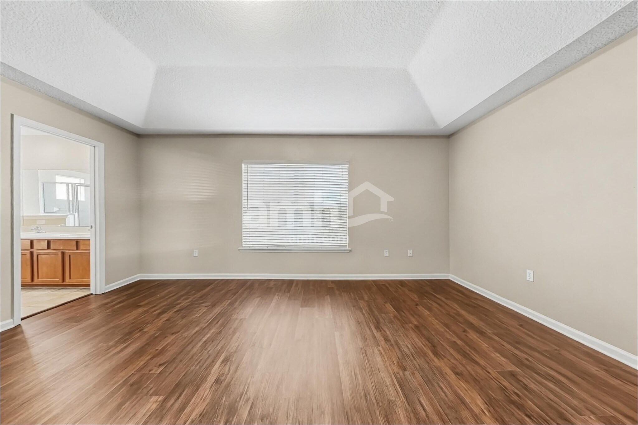 Building Photo - 9243 Prosperity Lake Dr