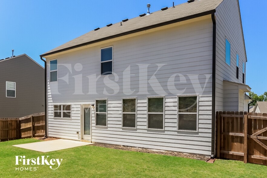 Building Photo - 68 Valley Brook Wy