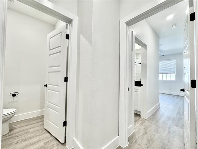 Building Photo - 8736 Kington
