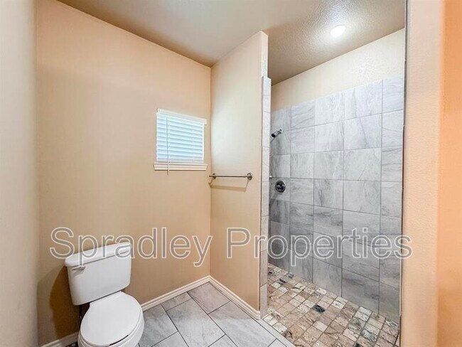 Building Photo - 1249 Jasmine Dr