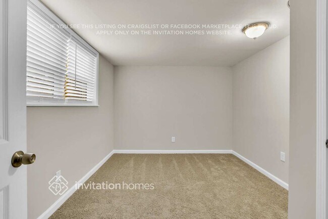 Building Photo - 160 Stafford St SW