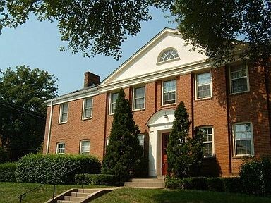 Building Photo - 2405 Arlington Blvd