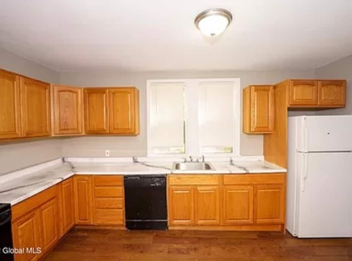 Building Photo - 1508 Tibbits Ave