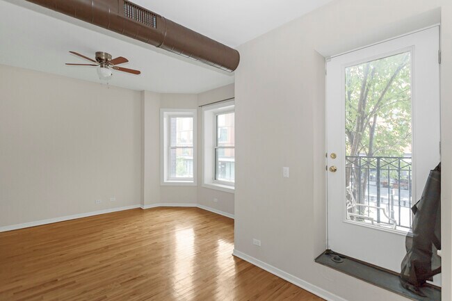 Building Photo - 1333 W Taylor St