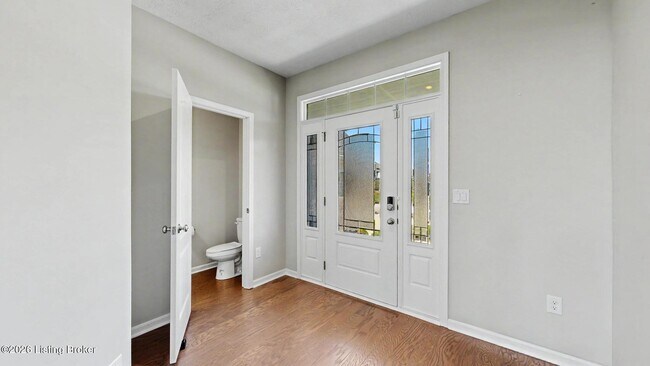 Building Photo - 15802 Stonehouse Ct