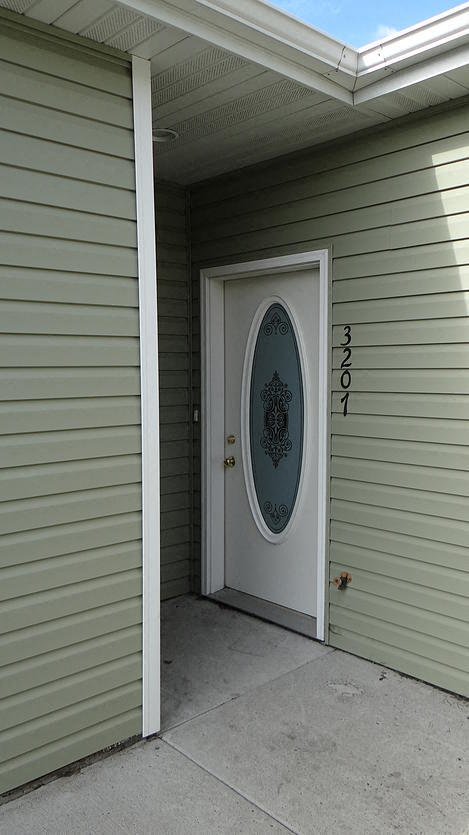 Courtyard Townhomes Front Entrance - Courtyard Townhomes