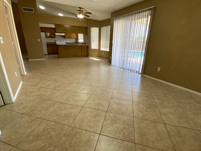 Building Photo - 3 Bedroom 2.5 Bathroom with a Pool in Gard...