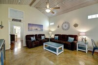 Building Photo - 2212 TX-361