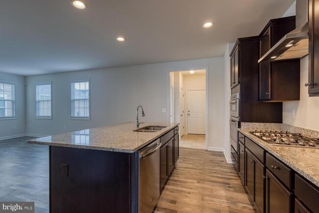 Building Photo - 336 Boxelder Dr