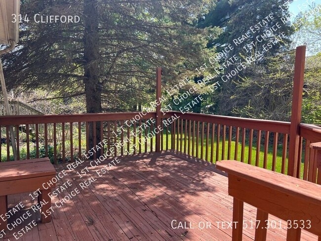 Building Photo - 314 Clifford-