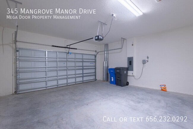 Building Photo - 345 Mangrove Manor Dr