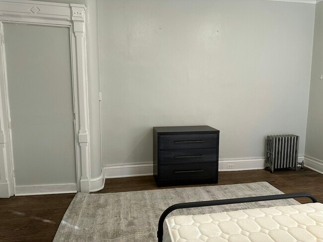 Building Photo - 624 Jefferson Ave