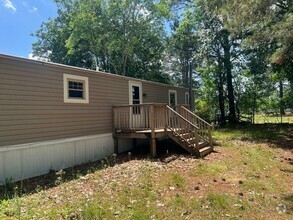 Building Photo - 3 Bedroom Singlewide Mobile Home