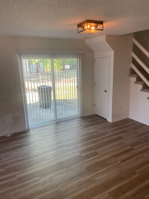 Building Photo - 137 Village Ct