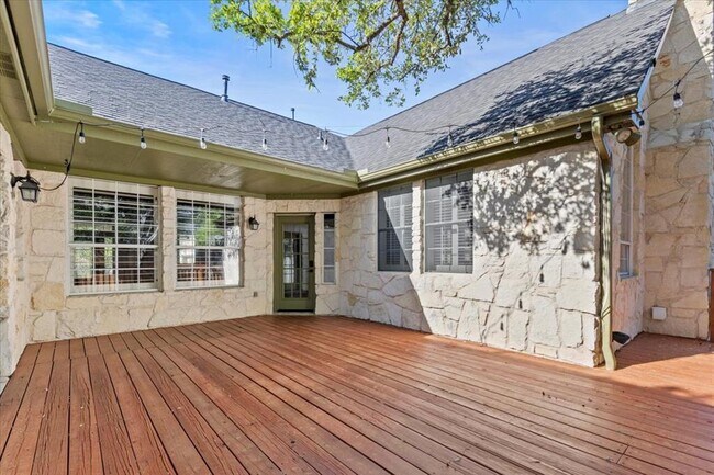 Building Photo - 8312 Jancy Dr
