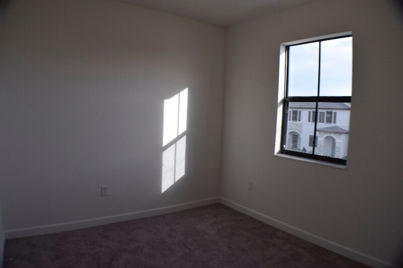 Building Photo - 10187 SW 228th Terrace