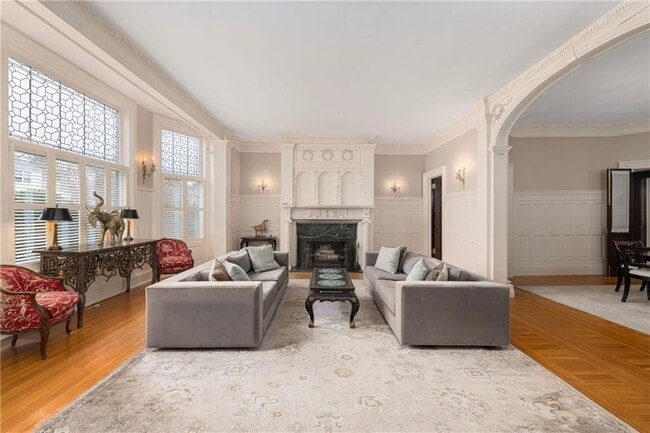 Building Photo - 4 Hunter Ave