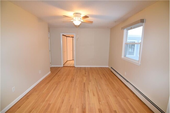 Building Photo - 19 Rustic Dr