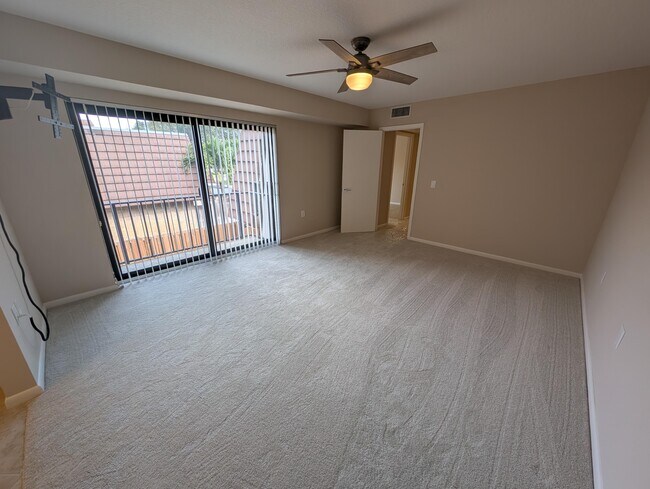 Building Photo - 1908 19th Ln