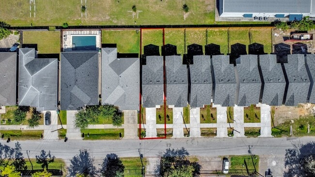 Building Photo - 6322 Milwee St