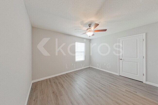 Building Photo - 4451 SW 85 Ln