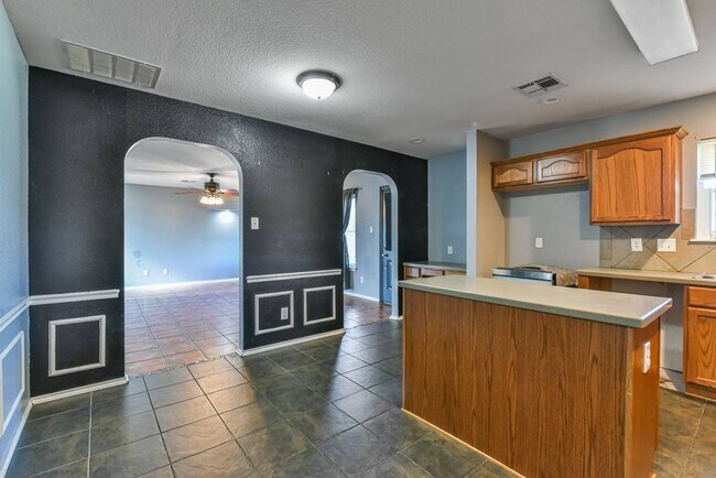 Building Photo - 5303 Western Swing Ct