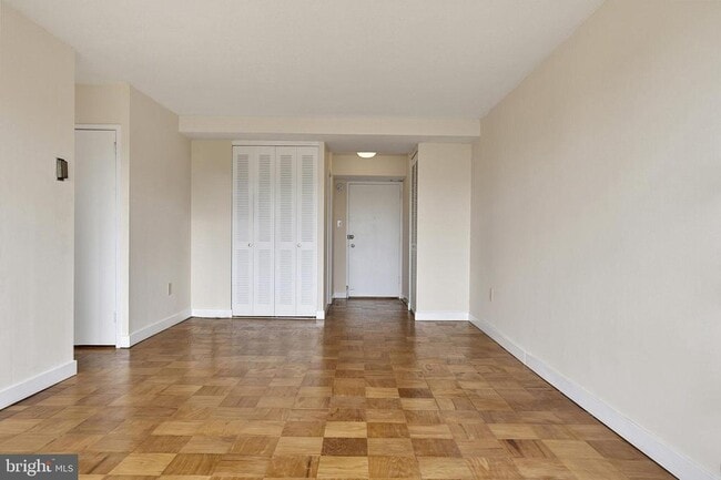 Building Photo - 1301 Delaware Ave SW